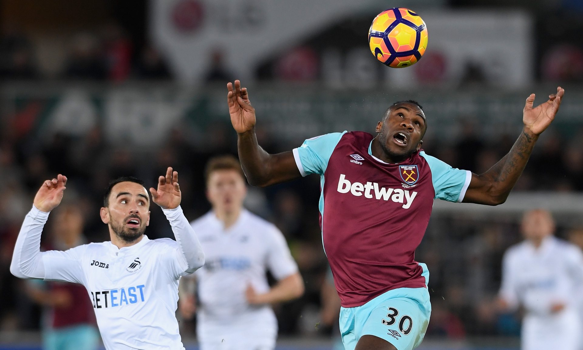 王秋明挺身 王秋明挺身